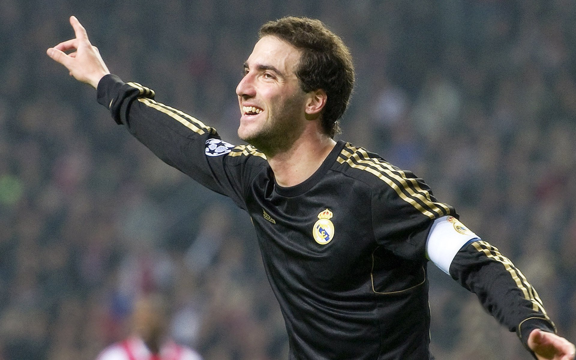 开云体育APP下载-加维关键助攻+世界波！卡塔尔2-1阿联酋，2026世界杯A组上演节奏风暴